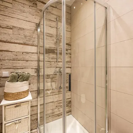 Free Parking Marli 5 -