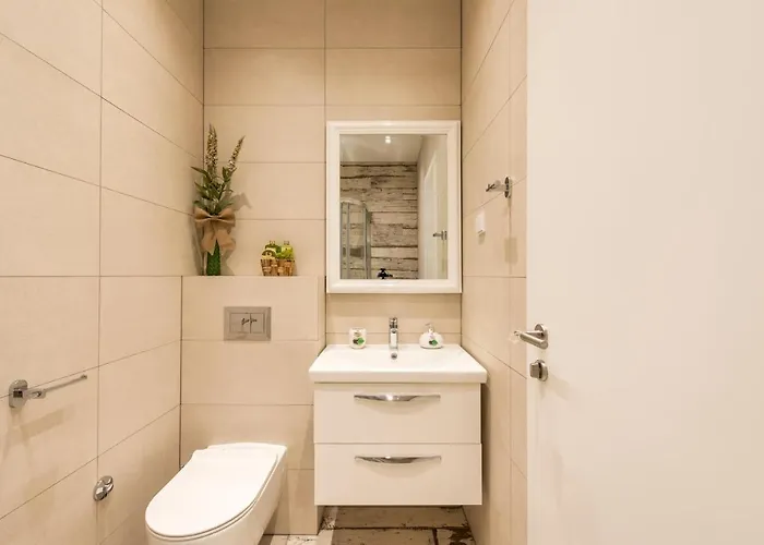 Free Parking Marli 5 -