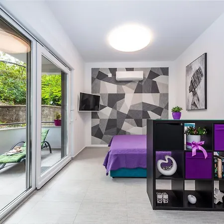 Free Parking Marli 5 - *